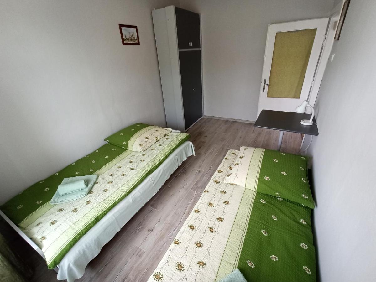 Apartament-Studio, Pokoje U Lucy รับกา ภายนอก รูปภาพ